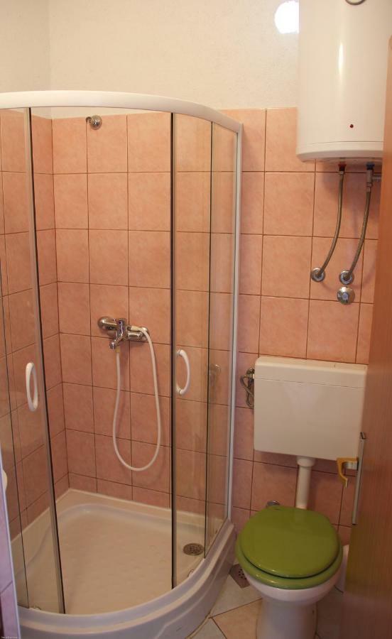 Apartmani Nada Seget Vranjica Exterior photo