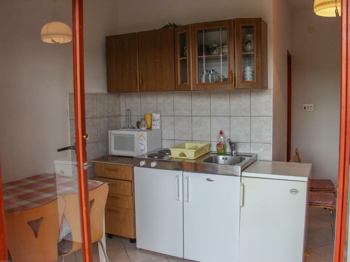 Apartmani Nada Seget Vranjica Exterior photo